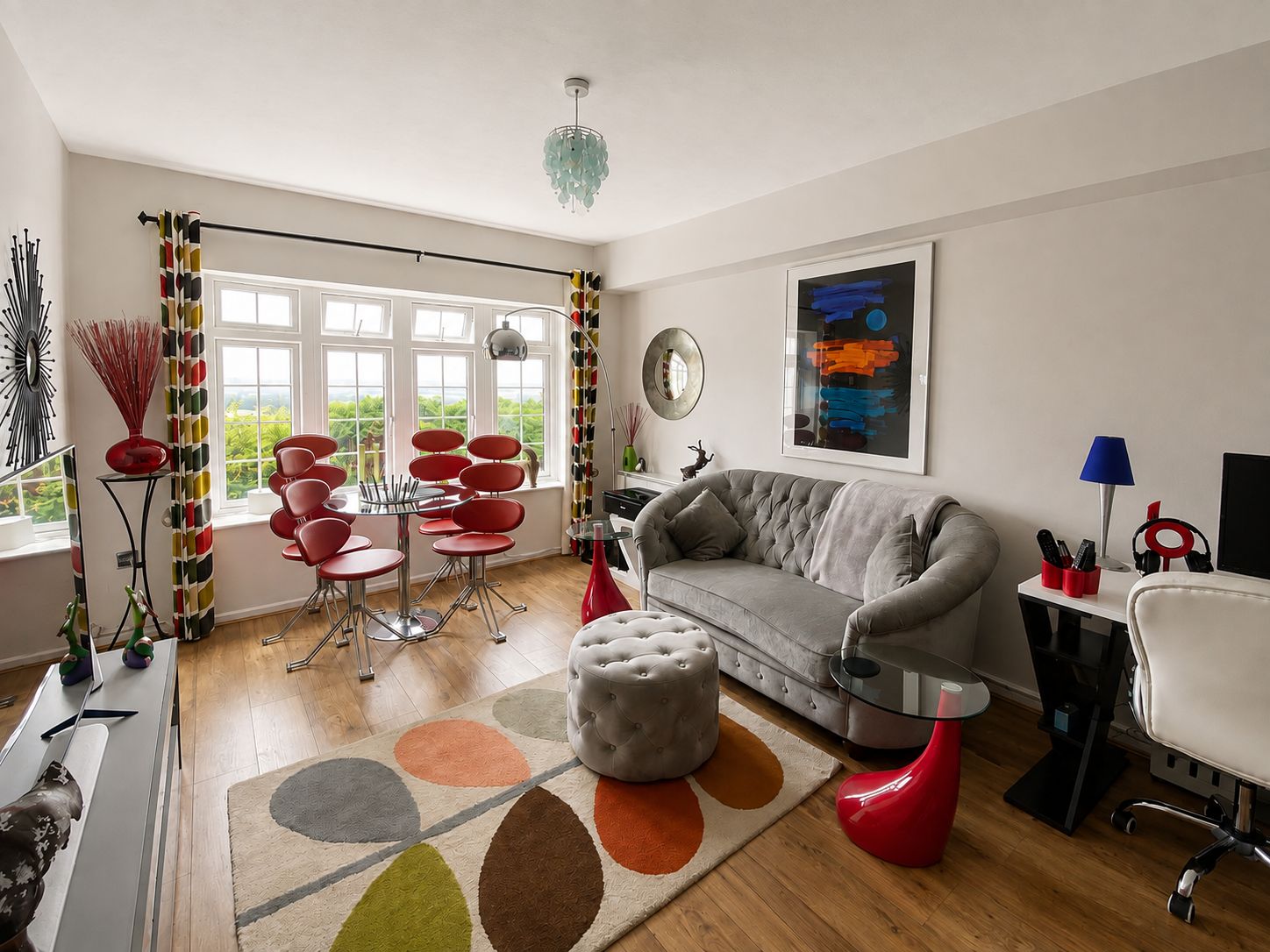 Bright lounge diner in one bedroom flat to rent at Mayfield Court Heathfield