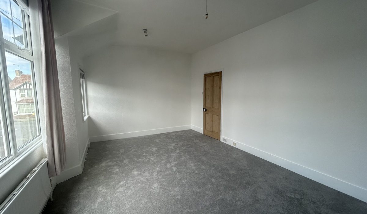 Bedroom Desmond Road