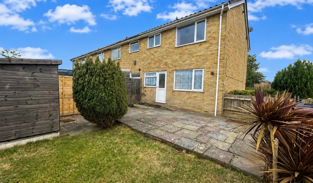 Acorn Green Hailsham BN27 Garden image 2